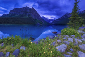 Lake-Louise-Mood-in-Blue-300x200.jpg