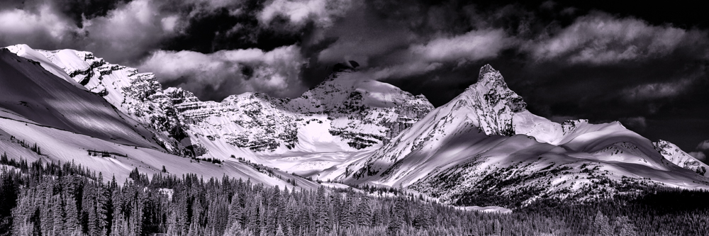 Banff - Black and White Landscape Photography | Gita Photos